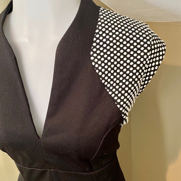 Dex Women’s Blk & White Short Sleeve Flirty Dress - Picture 2 of 5